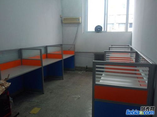 京城聚力助創(chuàng)業(yè)，家具廠新策雙贏 大學(xué)生創(chuàng)業(yè)用辦公家具優(yōu)惠直通愛(ài)霖工作室